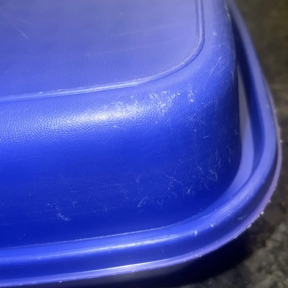 COPY - Large vintage marinator by Tupperware. Blue and white. Preloved. 11x10.